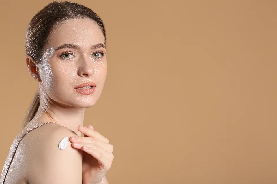 Closed comedones (whiteheads): why they're so stubborn and what actually clears them