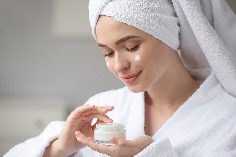 Acne Guide: Types, Fungal Acne, Blackheads and Treatments | DermalGuide